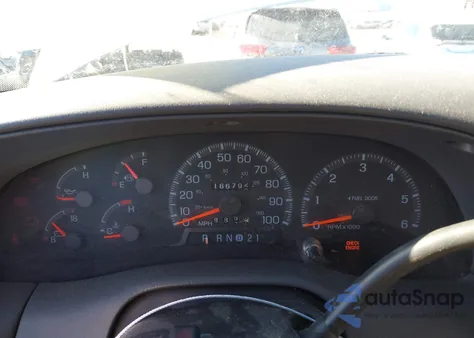 1998 Ford F-150 Lariat/Standard/Xl/Xlt z USA, uszkodzony, nr VIN 1FTRX18L7WKA51130